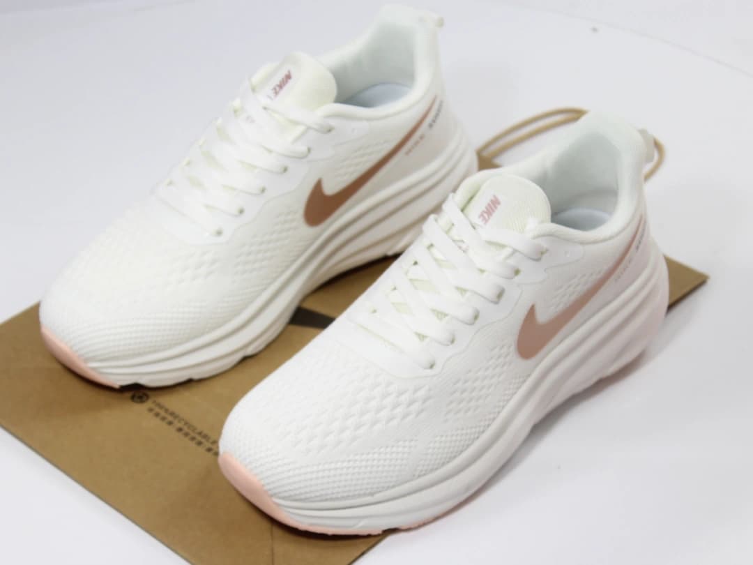 کتونی رانینگ زنانه نایک | NIKE ZOOM — تصویر ۲