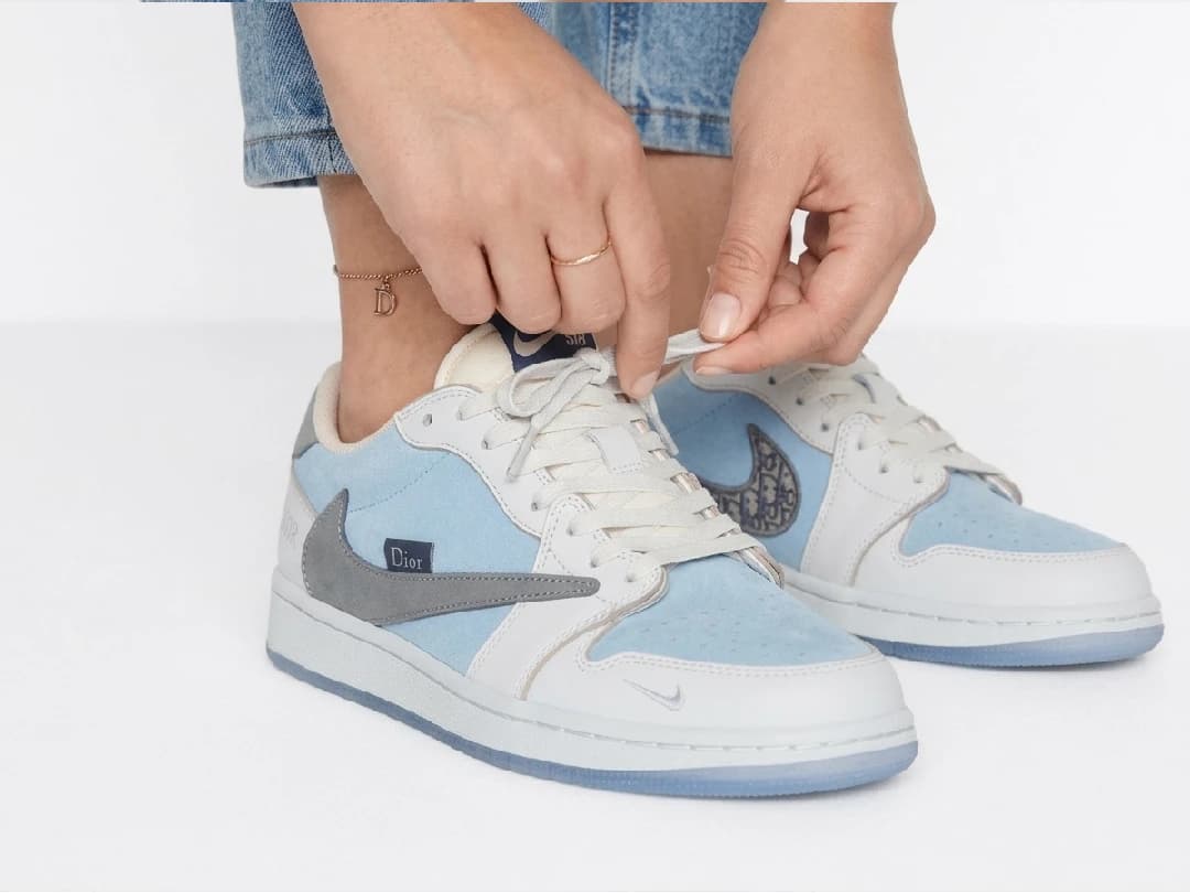 کتونی زنانه نایک ترویس دیور سفید آبی | Travis Dior Nike — تصویر ۶