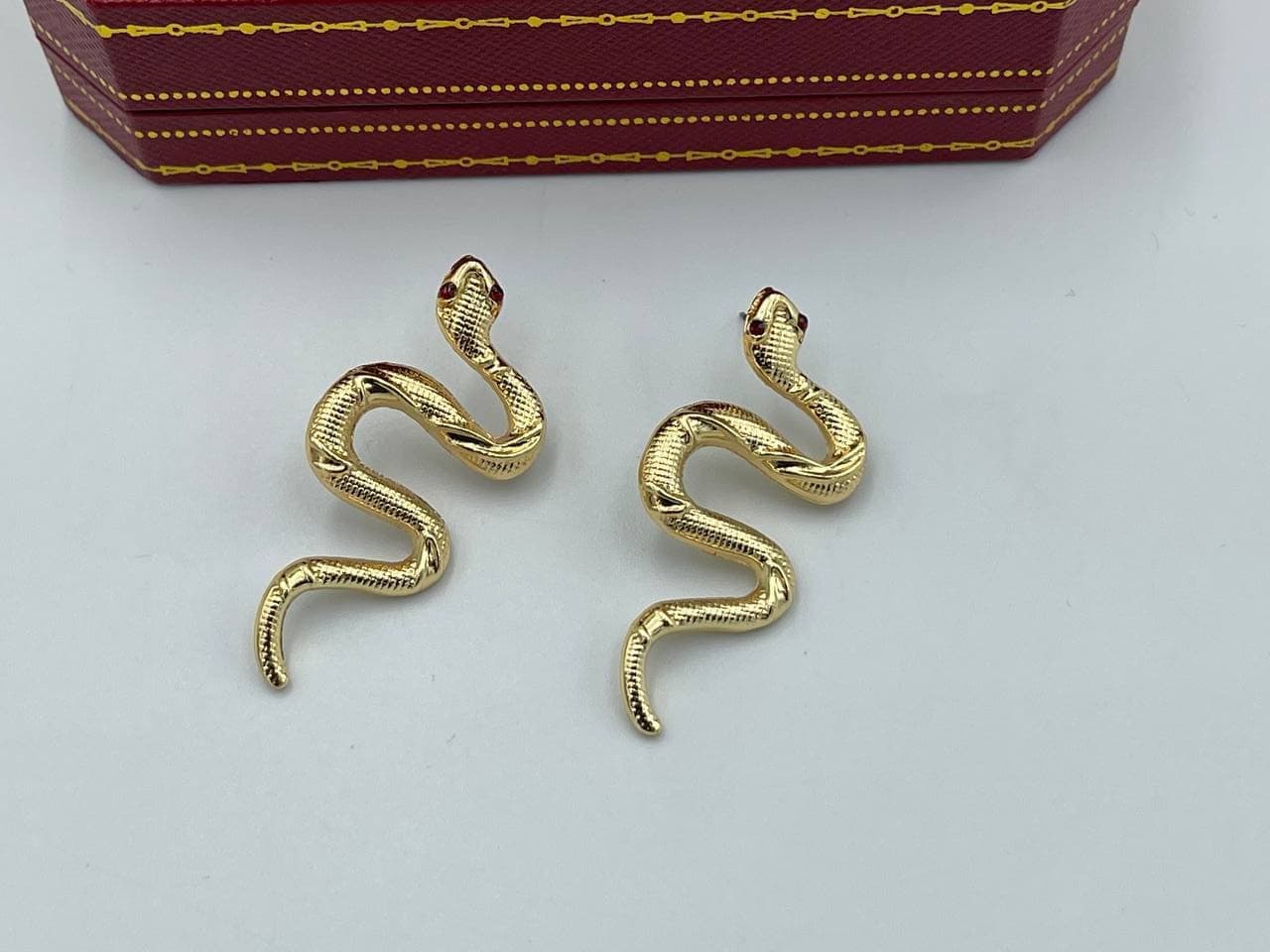 گوشواره مار طلایی پیچ پیچی