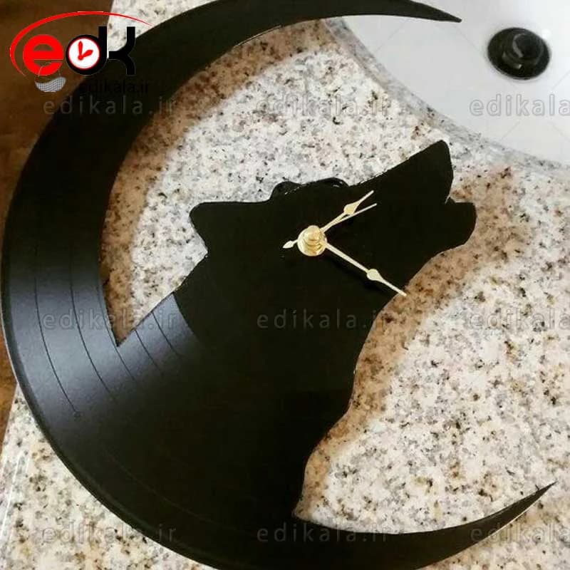 ساعت دیواری فانتزی طرح گرگ در رنگ و ابعاد انتخابی
