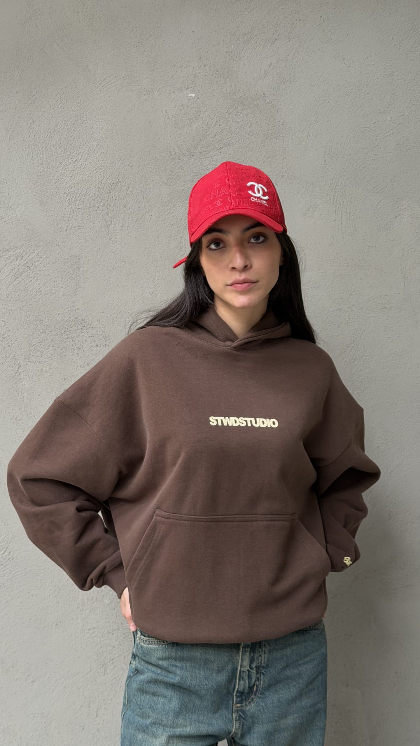 هودی اورجینال پول اند بیر استودیو قهوه ای/Original Pull & Bear Hoodie