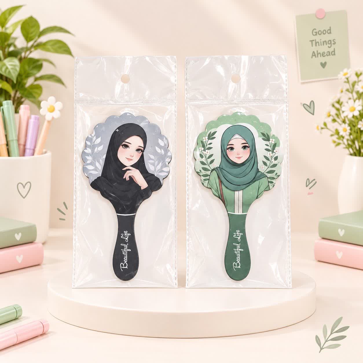 آینه چوبی دسته دار دختر