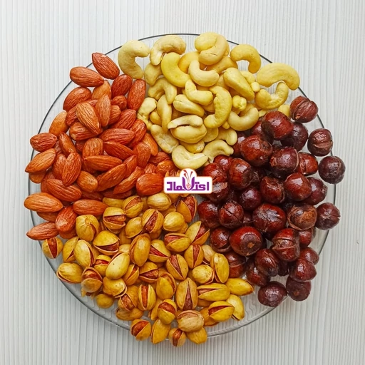 آجیل چهار مغز مخصوص یک کیلویی اعتماد تازه (تخفیف ویژه)پک یک کیلویی