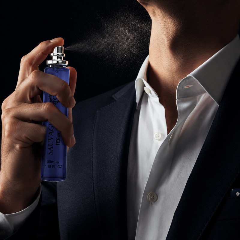 ادو پرفیوم مردانه هارلینگن مدل Sauvage Dior با رایحه خنک حجم 35 میلی لیتر — تصویر ۵