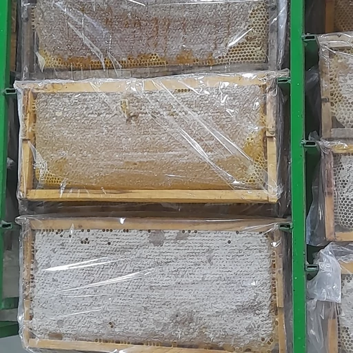 عسل طبیعی کوهستان خلخال ،با موم خودبافت و بدون موم ساکارز زیر سه فروش مستقیم اززنبورستان (در ظرف مخصوص یک کیلویی )