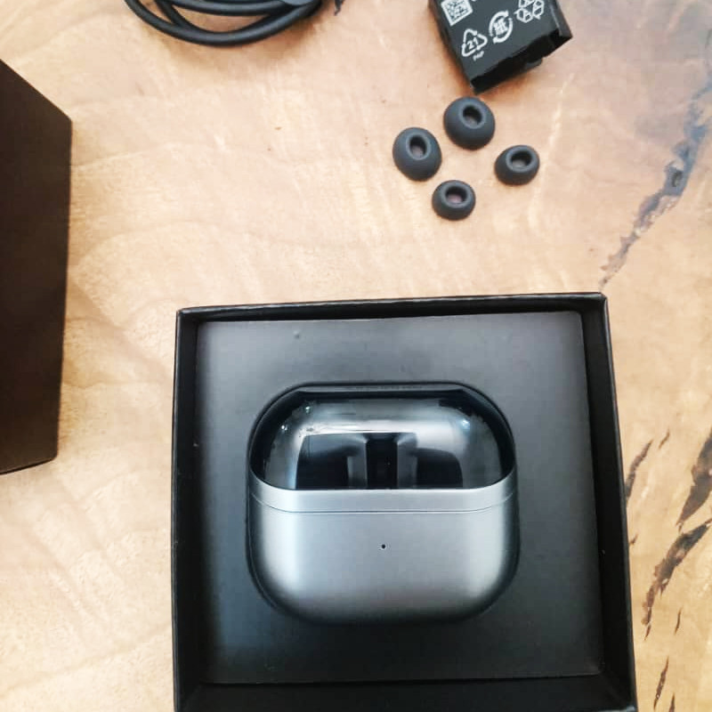 هدفون بلوتوثی شیائومی مدل Buds 3 Pro — تصویر ۵