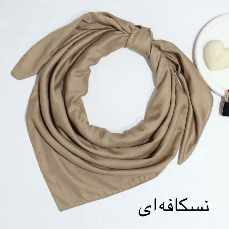 روسری نخ، پنبه زنانه مدل تابستانی کد 9833 با طول و عرض 135*135 سانتی‌متر — تصویر ۳