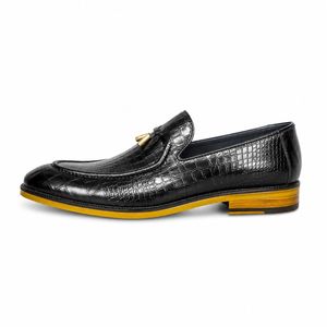 کفش رسمی مردانه چرم طبیعی مدل (Tassel Loafer) طرح کروکودیلی ، سبک و مقاوم، طراحی کلاسیک و لوکس، کد 398