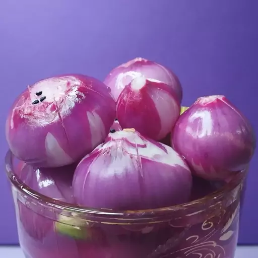 ترشی پیاز قرمز سرکه ای خانگی/1.5 کیلوگرم
