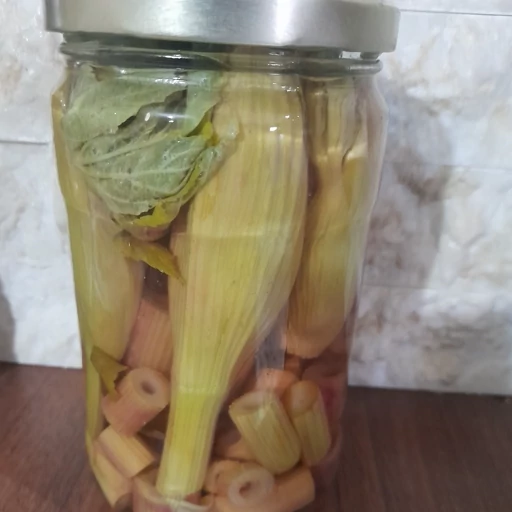 ترشی گلپر کوهی 1500 گرمی (مخلوط ساقه و گل)