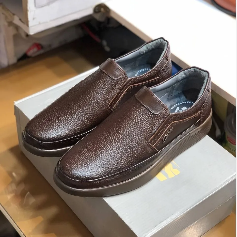 کفش چرم مردانه بی بند مدل تکنو سوخته رویه و کفی طبی چرم زیره پیو سبک و منعطف — تصویر ۳