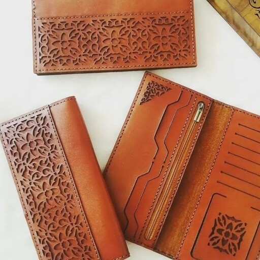 کیف پول زنانه چرم طبیعی گاوی درجه یک مدل اسلیمی با ضمانت /کیف/زنانه/کیف پول/هدیه/پول/مدارک/جاکارتی/کیف زنانه/کیف دولت/