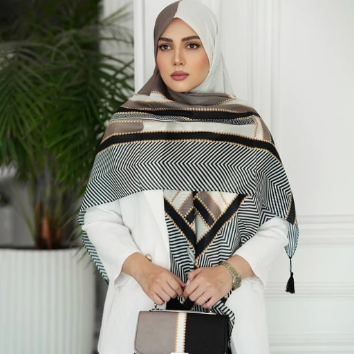 ست کیف و روسری (شال) ورساچه تیبا در شش رنگ برند مونتلا کیف پاسپورتی روسری نخی قواره 130