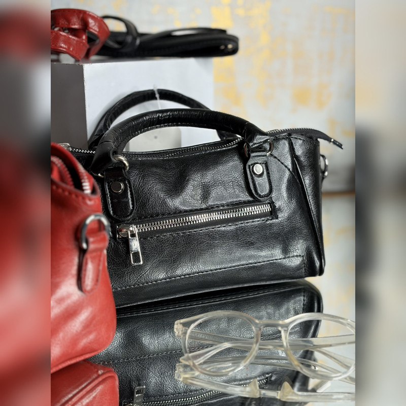 کیف دوشی زنانه ال سی وایکیکی مدل صندوقی چرم مصنوعی LW 256 — تصویر ۴