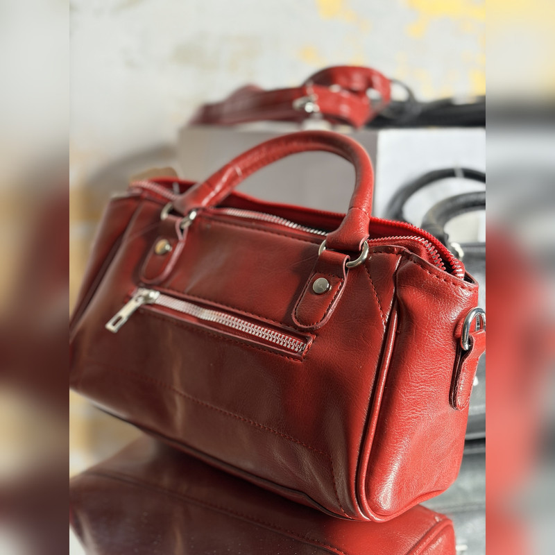کیف دوشی زنانه ال سی وایکیکی مدل صندوقی چرم مصنوعی LW 256 — تصویر ۵