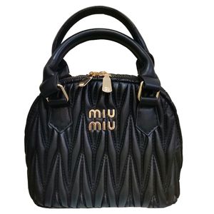 کیف دستی زنانه مدل mu_gon