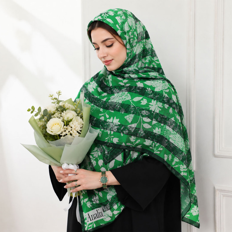 روسری الیاف نخی، نخ زنانه مدل گلبرگ کد 99375 با طول و عرض 130*132 سانتی‌متر — تصویر ۲