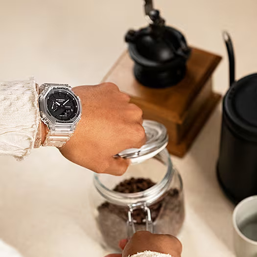 ساعت مچی عقربه‌ای کوارتز کاسیو مدل GA-2100SKE-7A — تصویر ۸