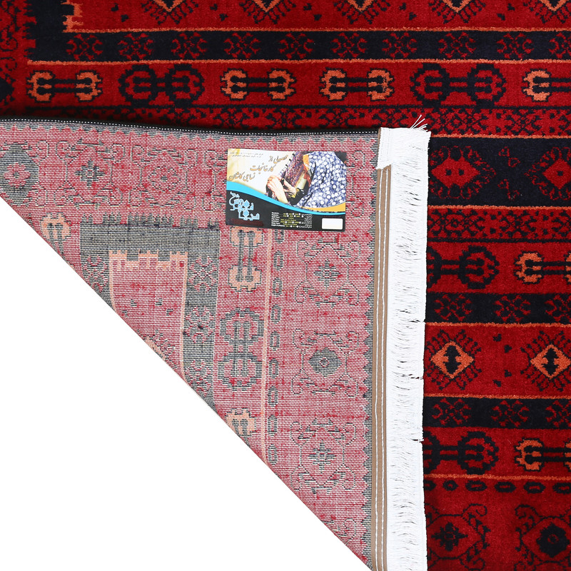 فرش ماشینی 400 شانه دنیای فرش زمینه قرمز حاشیه سرمه ای مدل آناهیتا کد 1570 — تصویر ۵
