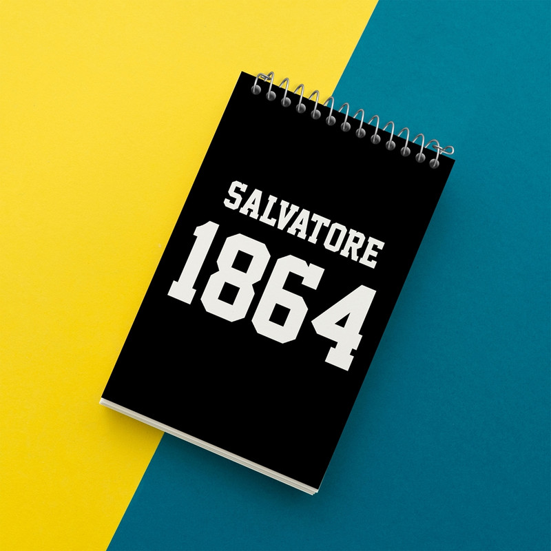دفتر یادداشت 50 برگ خندالو مدل خاطرات یک خون آشام The Vampire Diaries کد 20243 — تصویر ۲