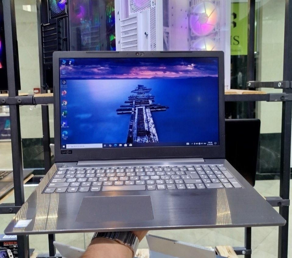 لپ تاپ استوک LENOVO V330 CORE i5-8250U/4GB/256SSD/INTEL UHD UP 4GB