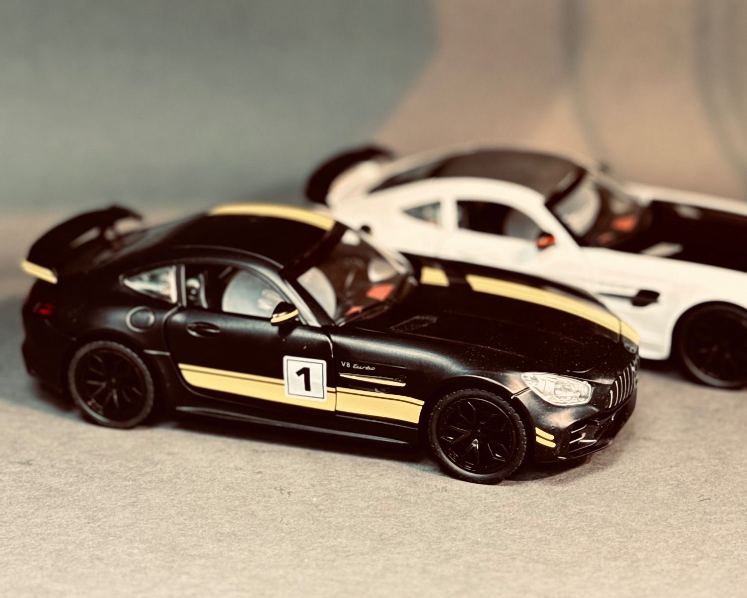 ماشین فلزی بنز رنگی AMG دودزا