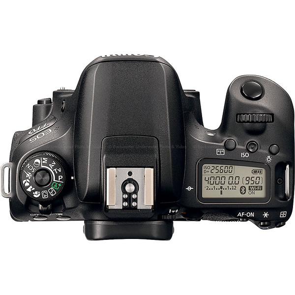 دوربین دیجیتال عکاسی کانن Canon EOS 77D 18-135mm USM – دست دوم — تصویر ۴