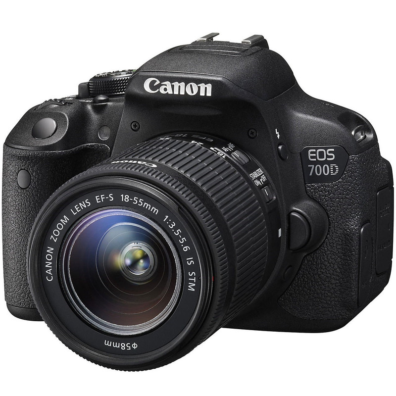 دوربین دیجیتال کانن مدل EOS 700D 18-55mm – دست دوم