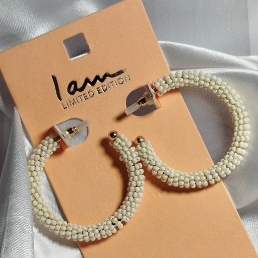 گوشواره منجوقی میخی — تصویر ۲
