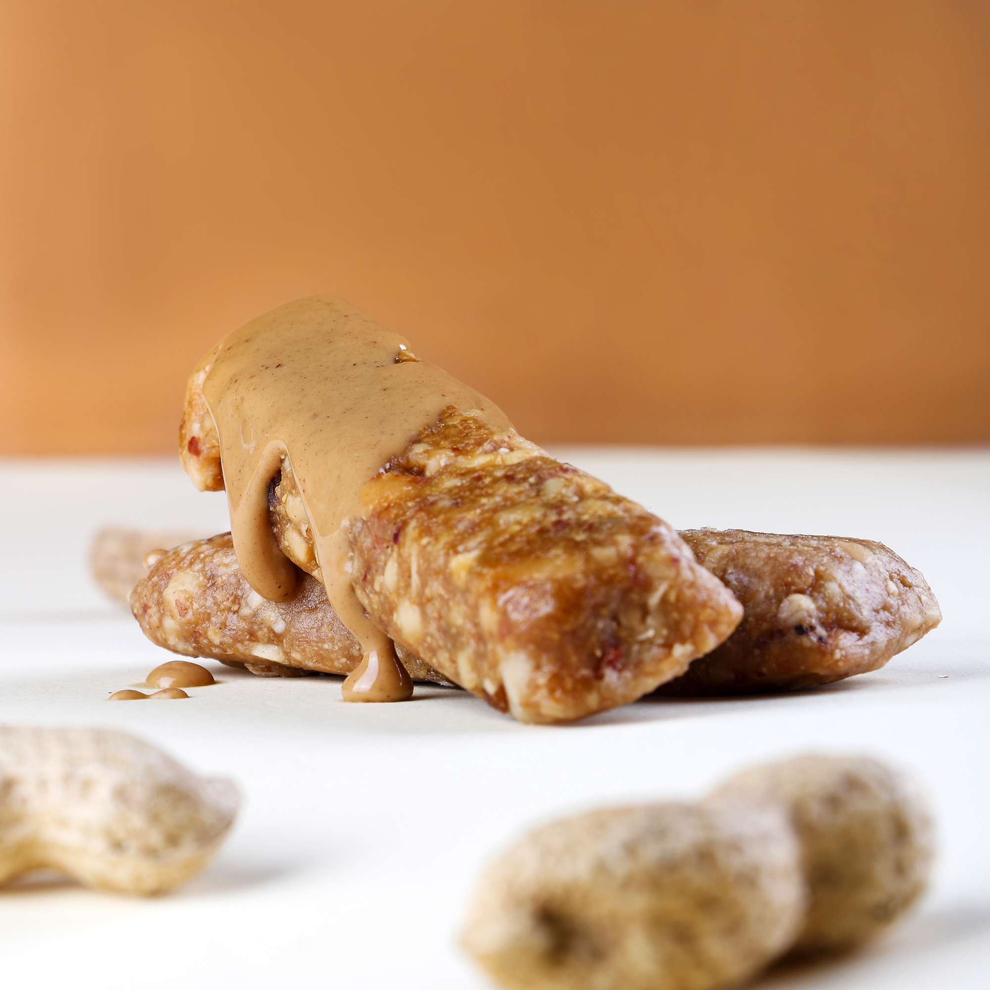 میکس پروتئین بار کاکائو و بادام زمینی و فندق گردو و بادام کنلیتا – 40 گرم بسته 24 عددی — تصویر ۷