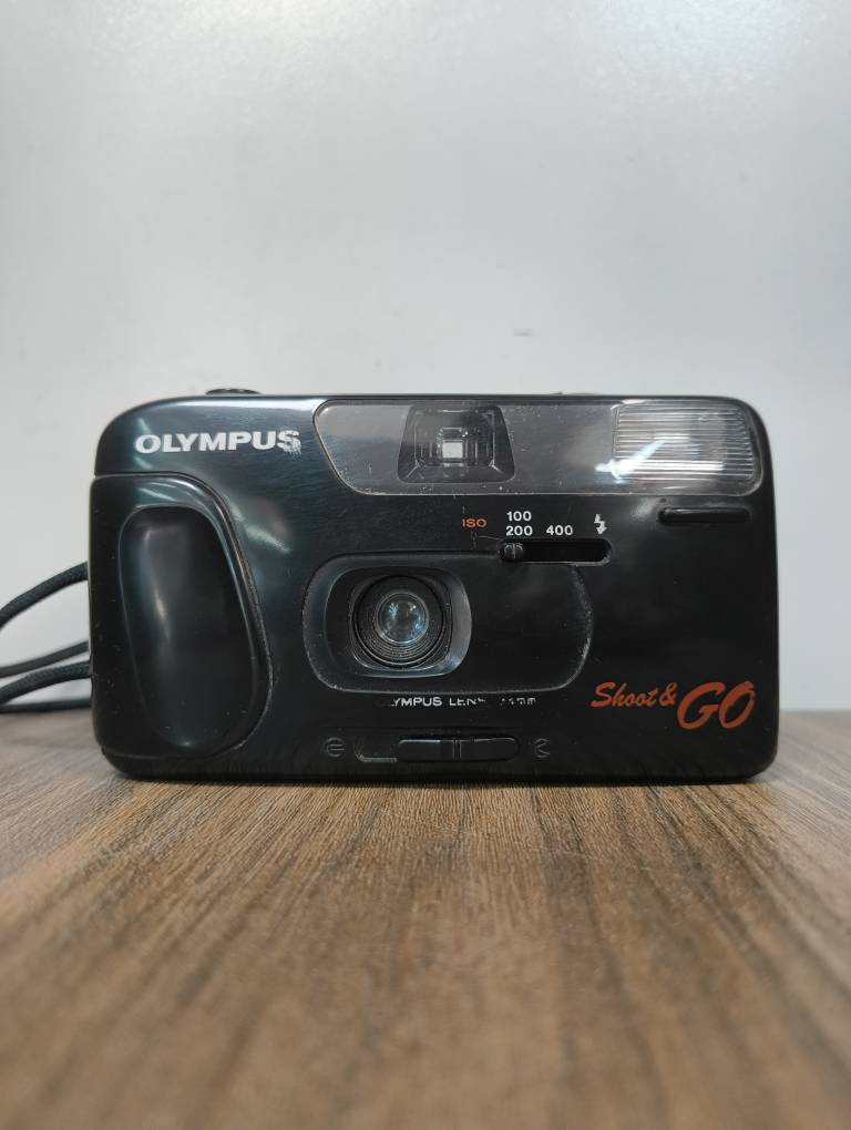 دوربین عکاسی OLYMPUS ژاپنی قدیمی