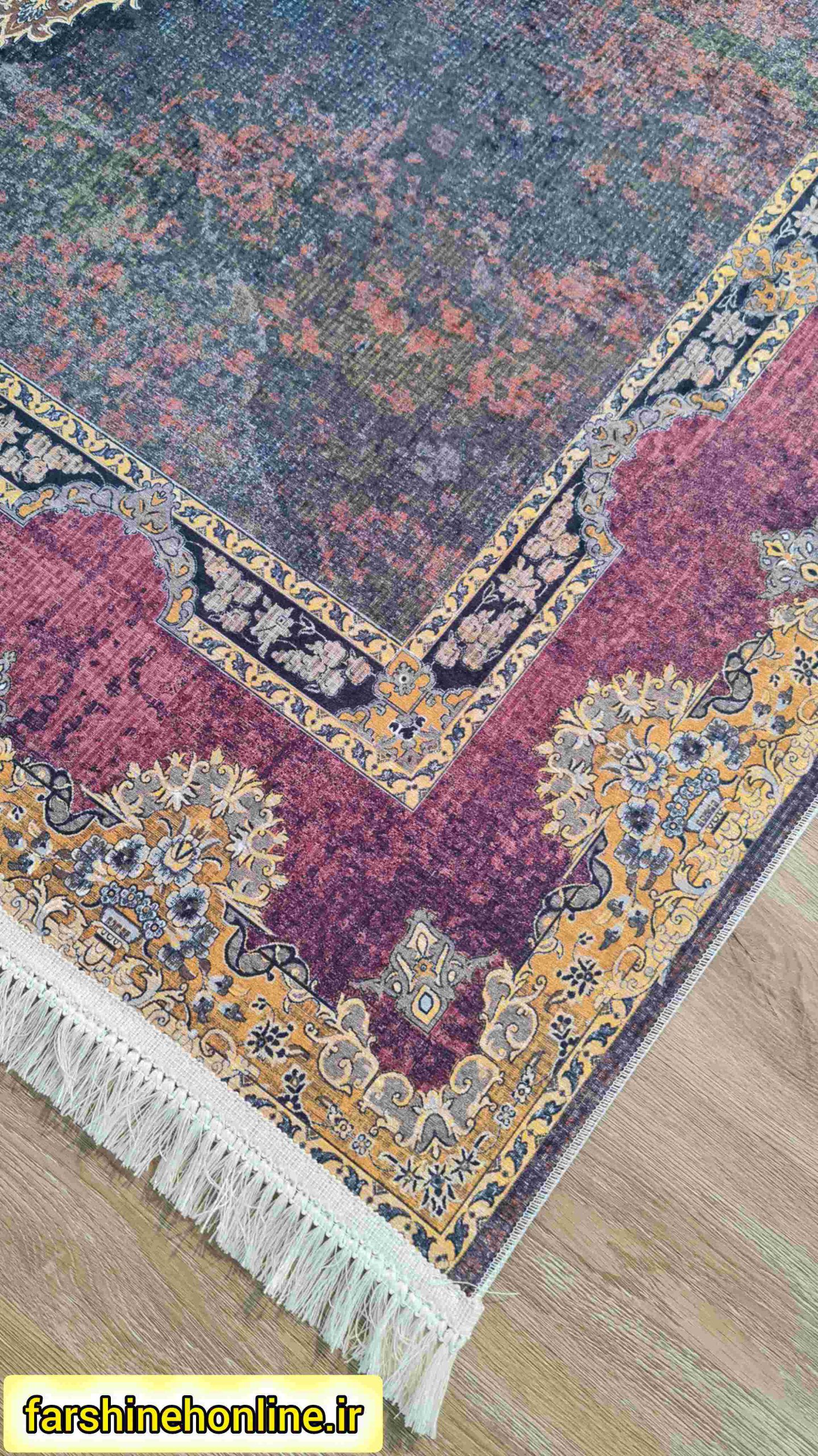 فرشینه سنتی مدل ترنج‌دار رنگ بنفش و طوسی — تصویر ۵