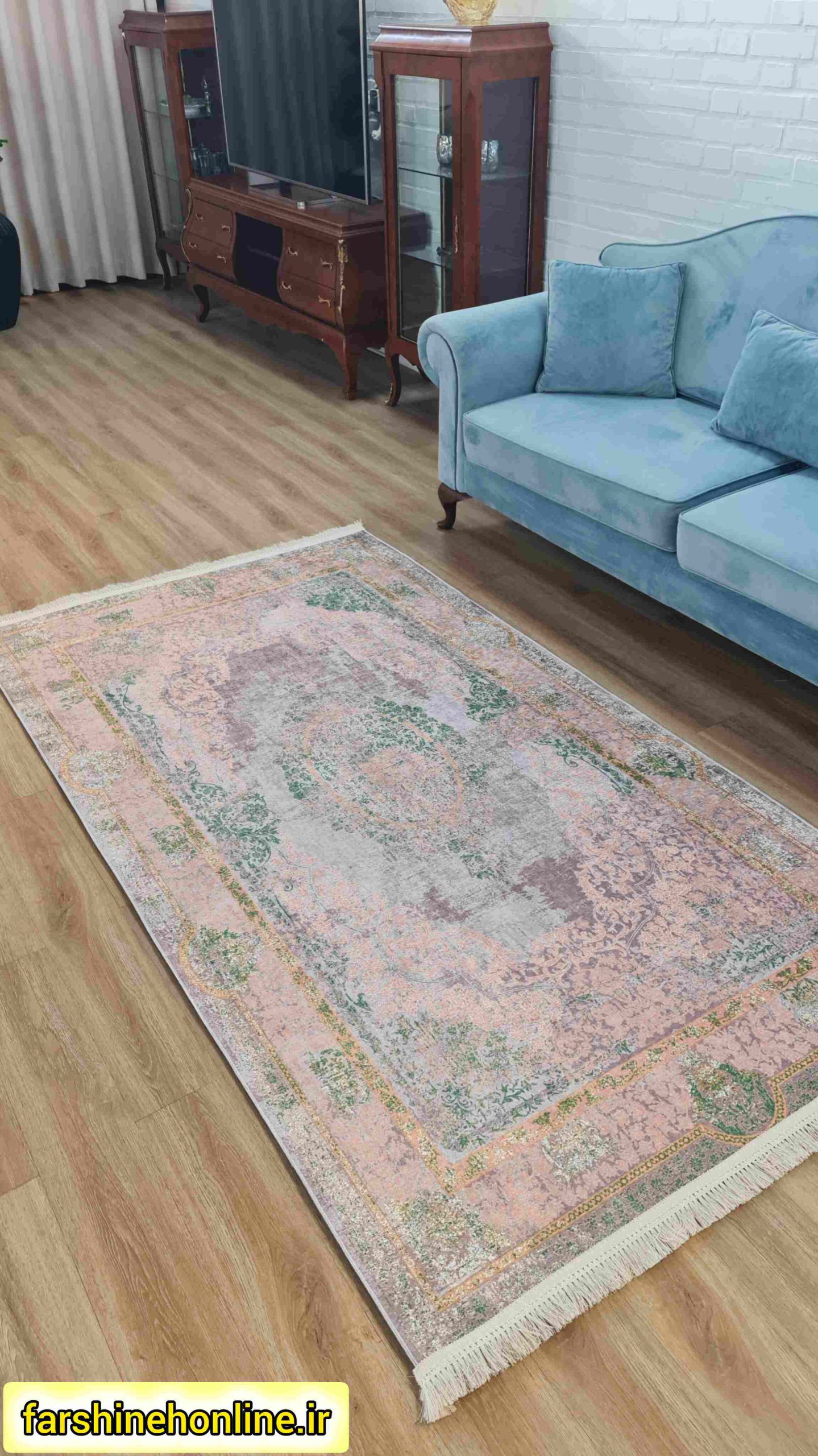 فرشینه سنتی رنگ پاستلی — تصویر ۳