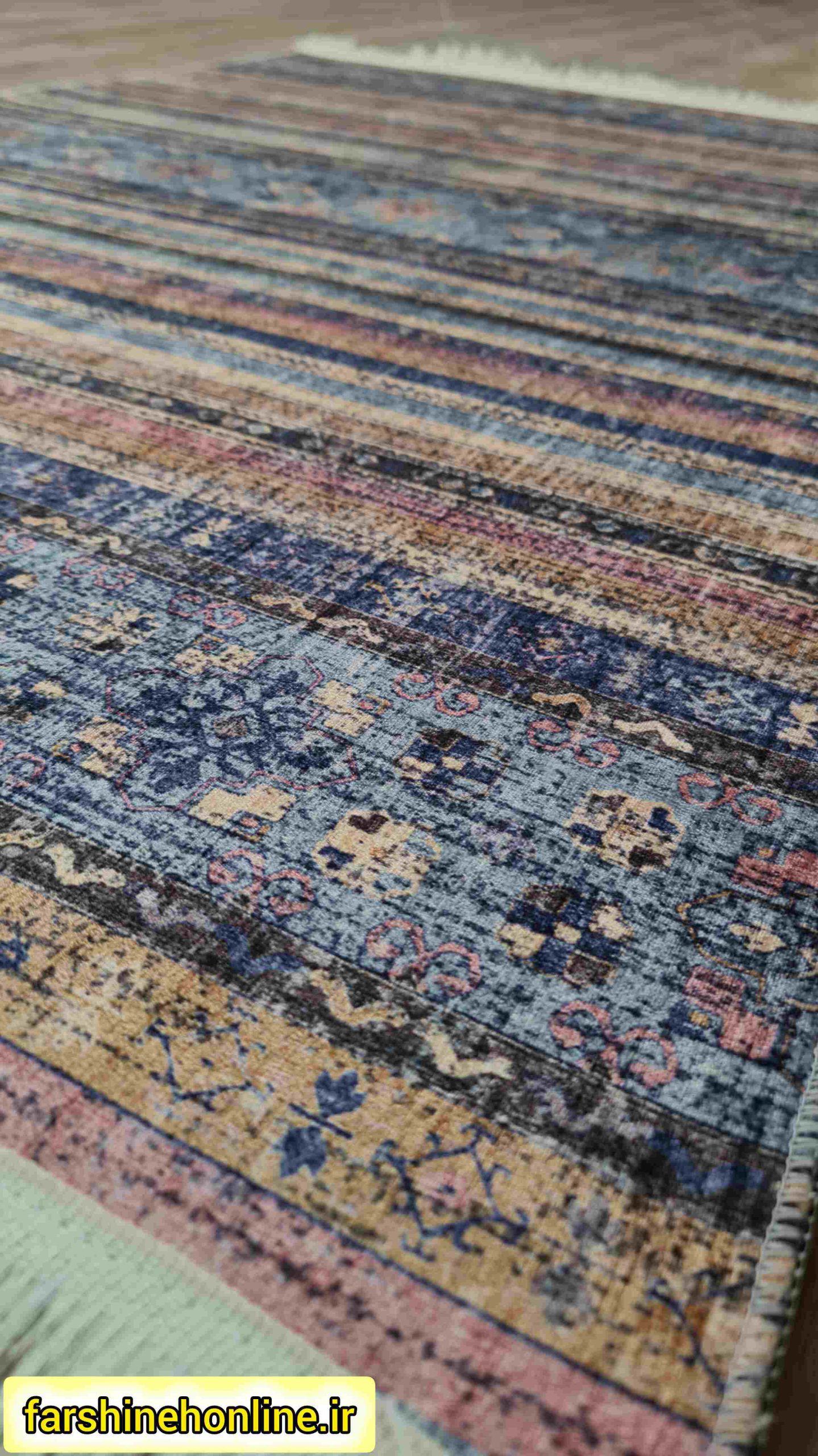 فرشینه مدرن طرح خشتی راه راه — تصویر ۵