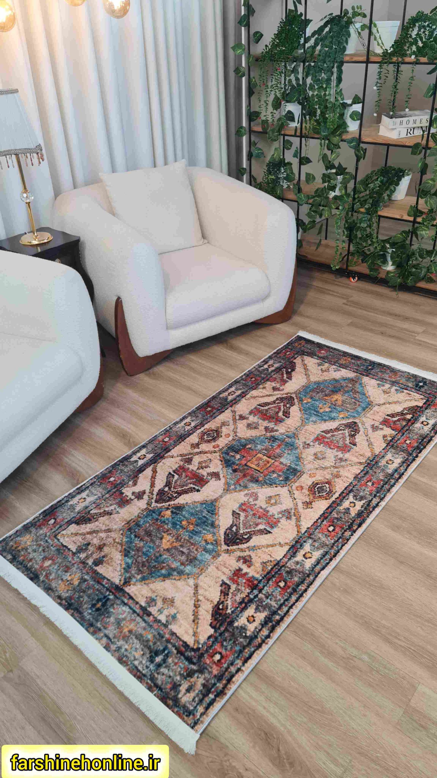 فرشینه طرح سنتی قشقایی کد M187 | رنگ آبی و لاکی سنتی — تصویر ۴
