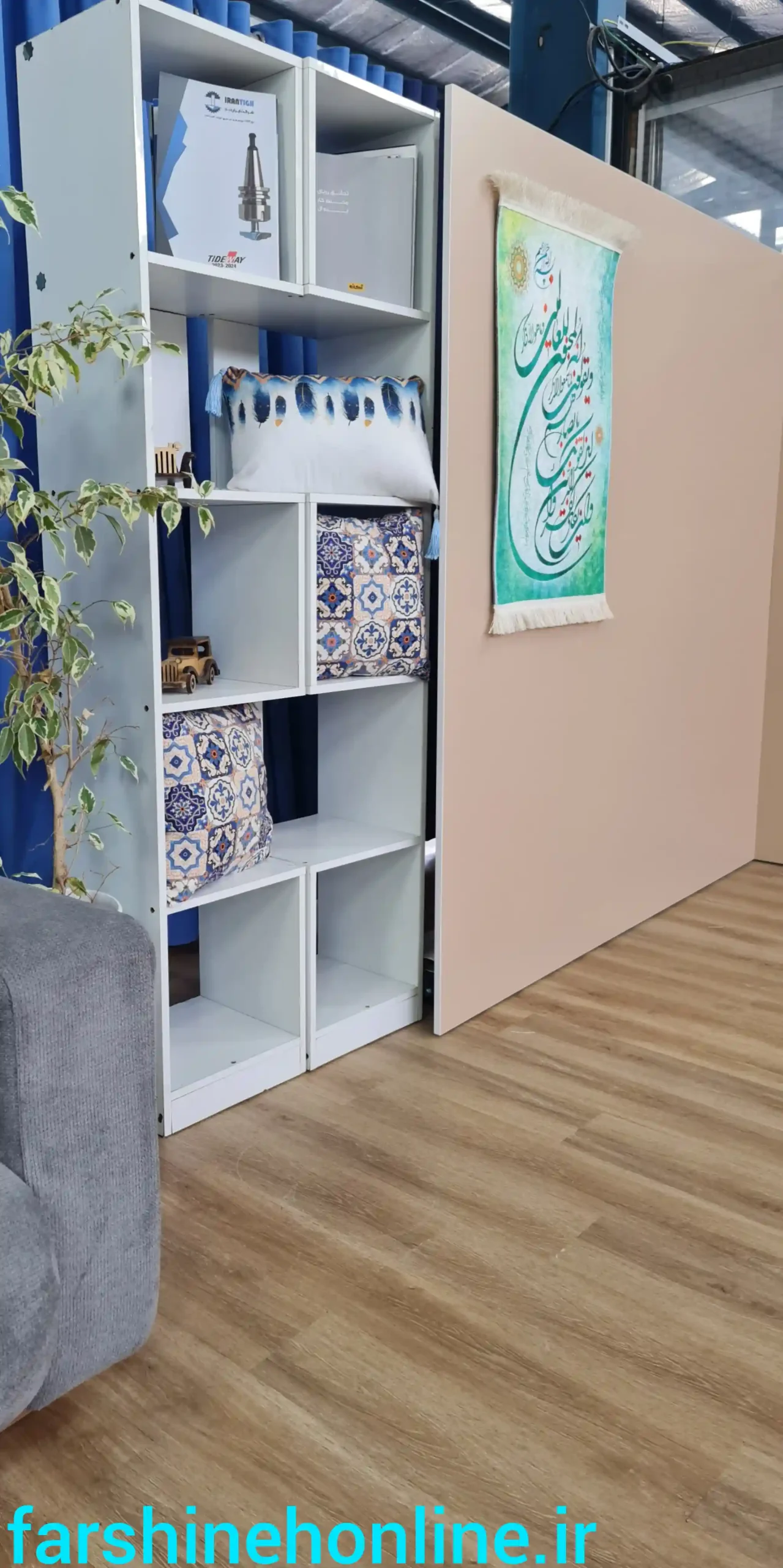 تابلو فرش وان یکاد کد T101 — تصویر ۳