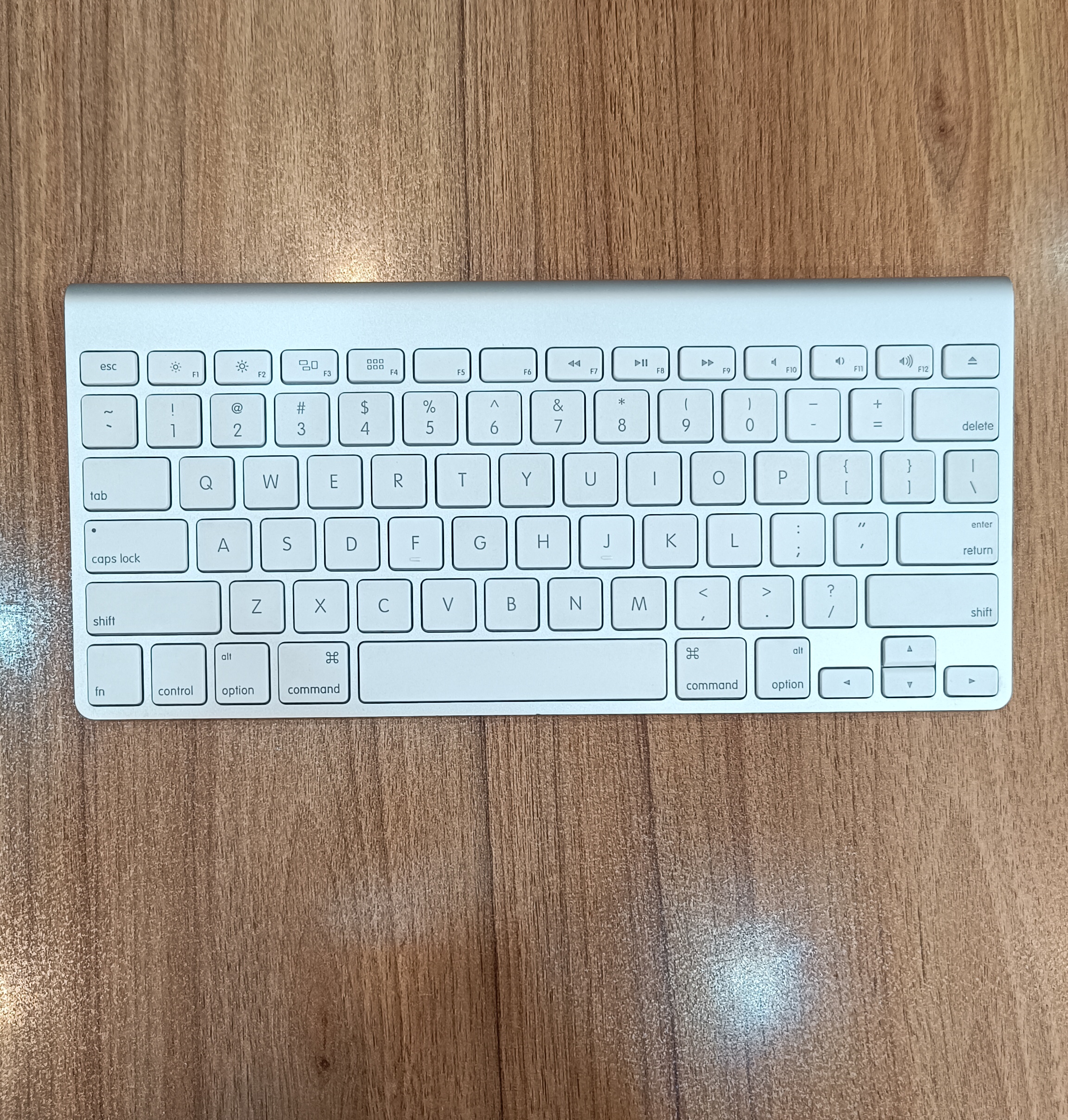 کیبورد بی سیم اپل مدل Apple Magic Keyboard 1 A1314
