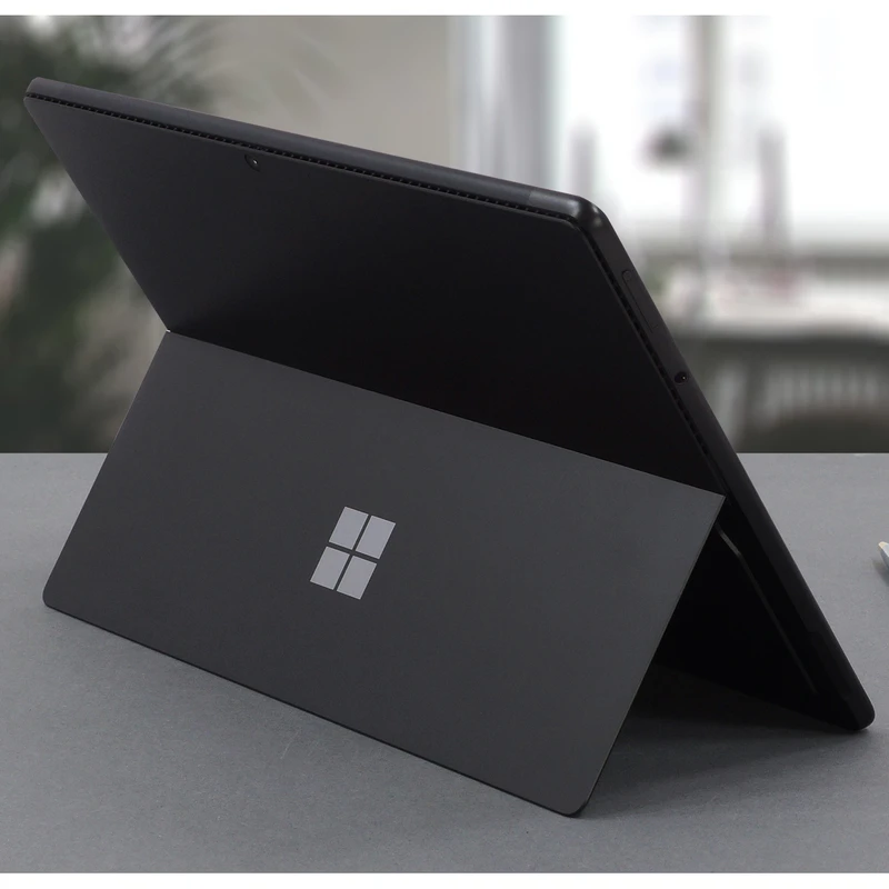 سرفیس پرو 8 i7 1185G7 – 16/256 رنگ مشکی درحد نو — تصویر ۶