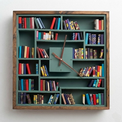 ساعت دیواری مینیمال مدل BookTime طرح کتابخانه مینیاتوری