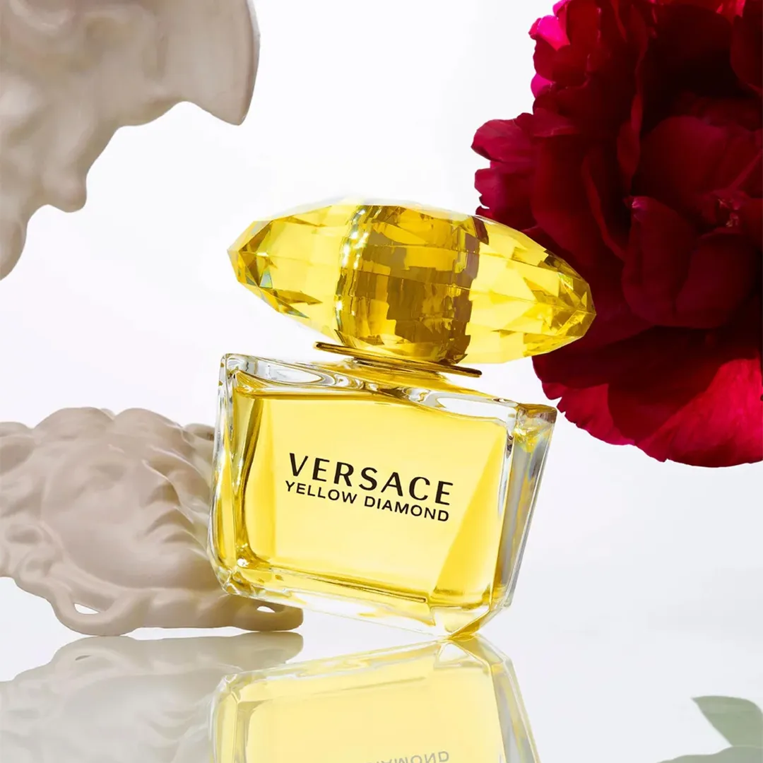 ادکلن زنانه ورساچه مدل YELLOW DIAMOND EAU DE TOILETTE حجم 90 میلی لیتری — تصویر ۴