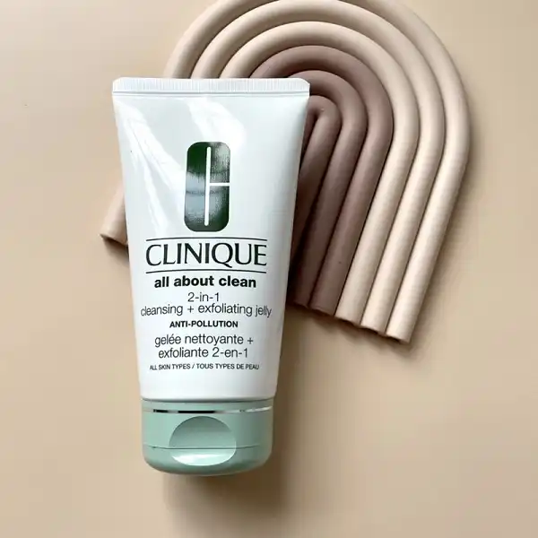 ژل لایه بردار و پاک کننده 2 در 1 کلینیک مدل All About Clean — تصویر ۸