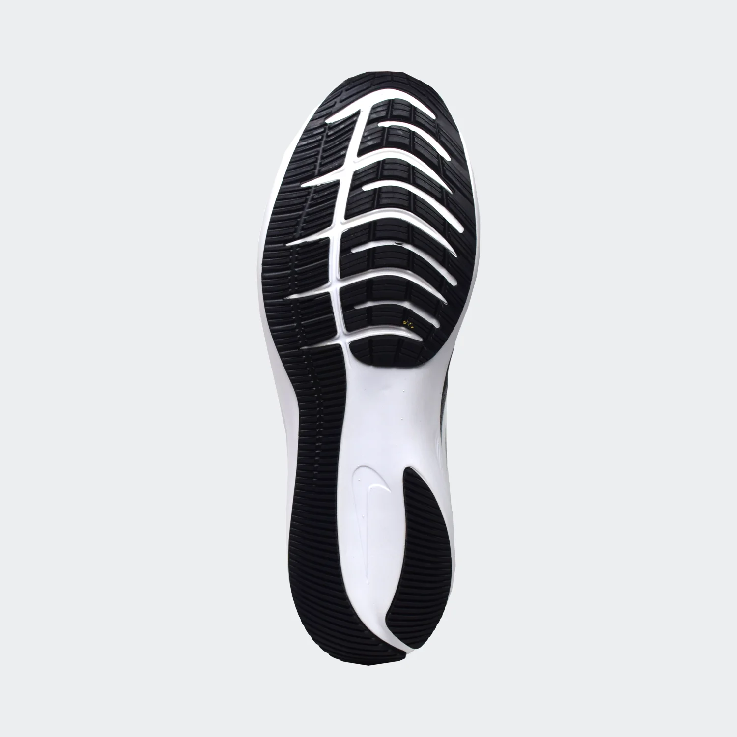 کفش رانینگ مردانه نایکی مدل Air Zoom Guide — تصویر ۶