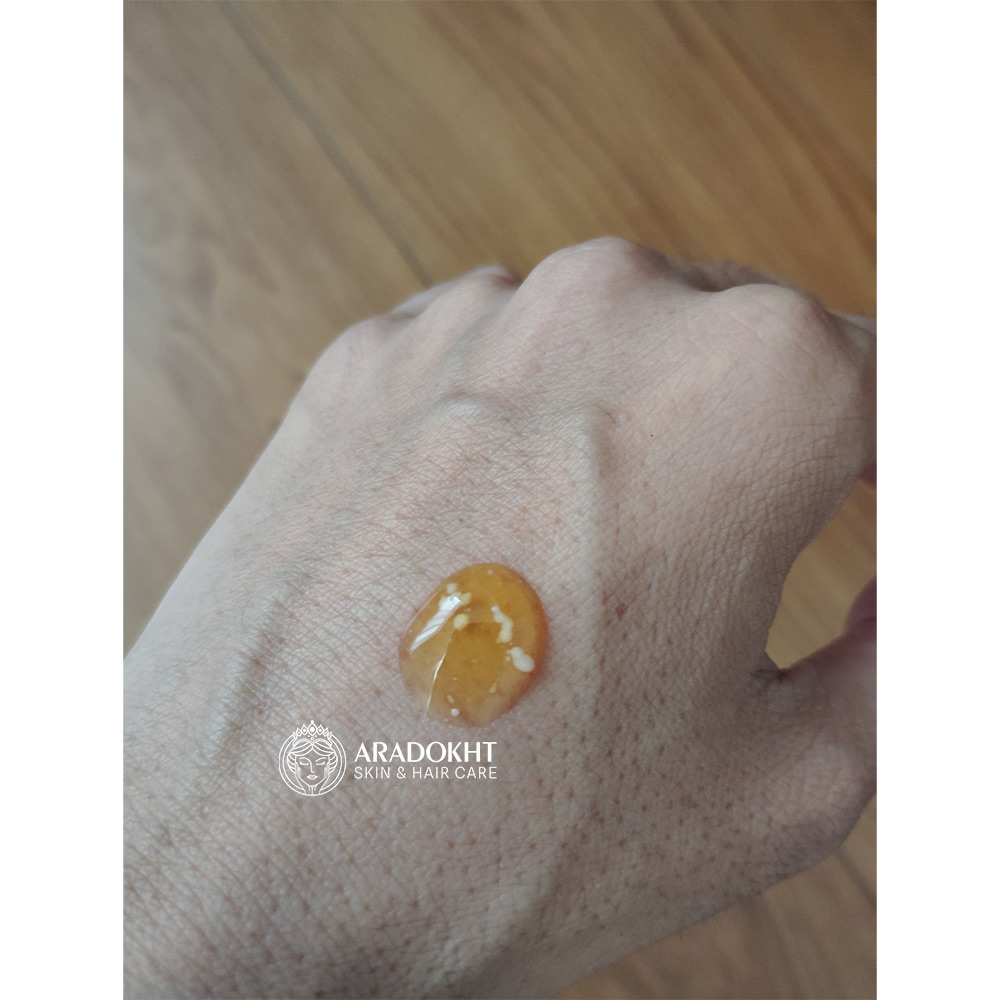 سرم ضد لک و روشن کننده کوجیک اسید و نیاسینامید مدی کیوب Medicube Kojic Acid Turmeric Niacinamide Serum — تصویر ۴