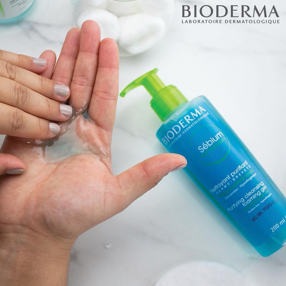 ژل شستشو پوست چرب و مختلط بایودرما مدل سبیوم – Bioderma — تصویر ۴