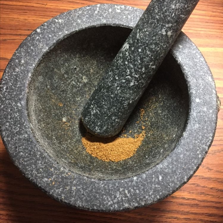 هاون سنگی طرح گرد سایز کوچک — تصویر ۷