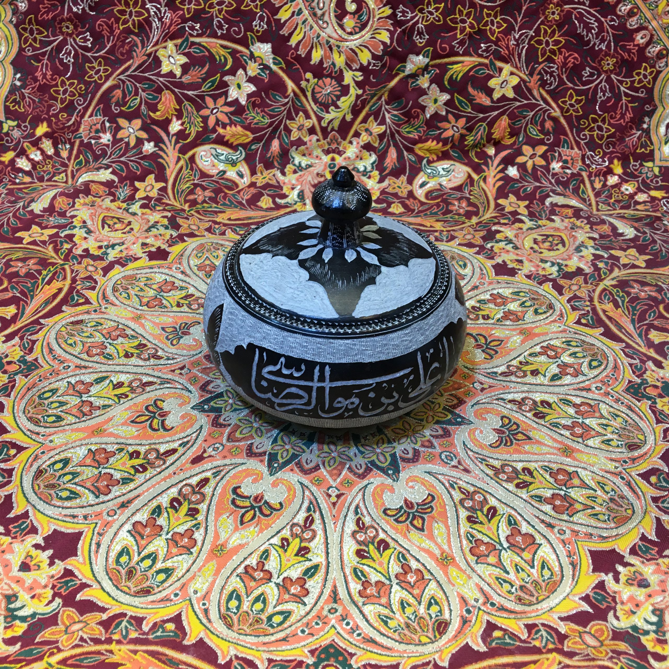 قندان سنگی طرح خطی — تصویر ۵