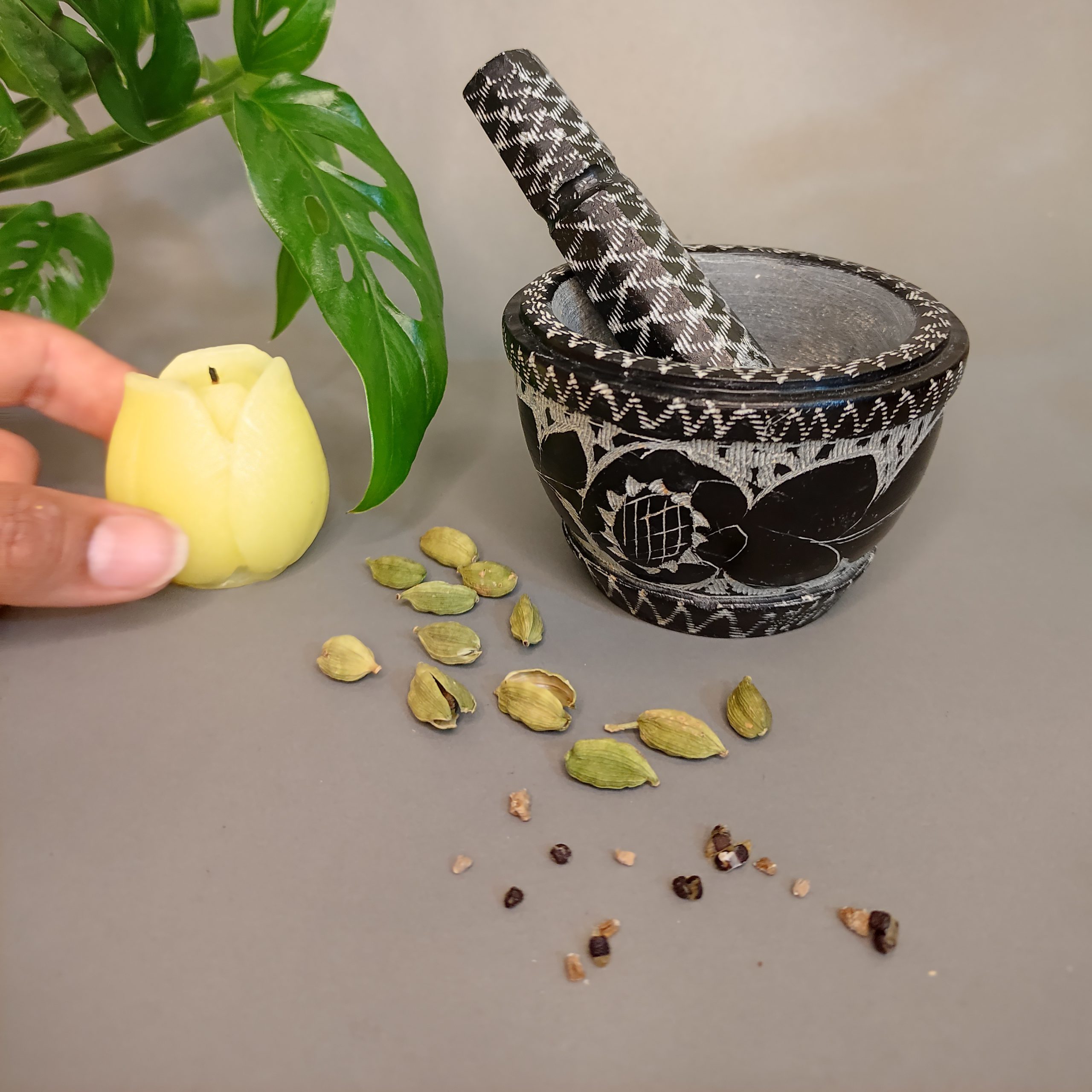 زعفران ساب سنگی مدل خورشید — تصویر ۴
