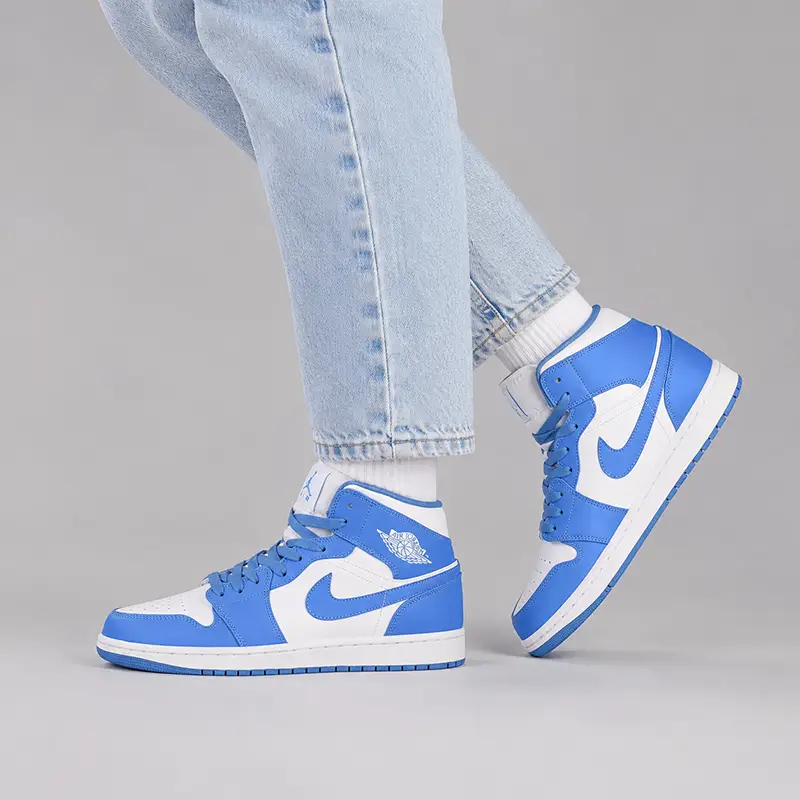 کتانی زنانه و مردانه برند نایکی مدل Air Jordan 1 رنگ آبی سفید — تصویر ۸