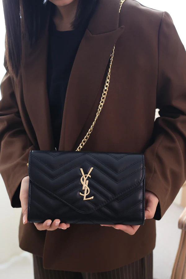 کیف دستی زنانه چرم صنعتی مدل پ YSL کشیده 409 — تصویر ۵
