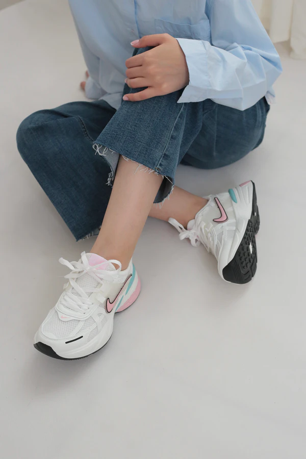 کتونی اسپرت زنانه نایکی وی تو کی Nike V2K وارداتی | کد M13456 — تصویر ۵